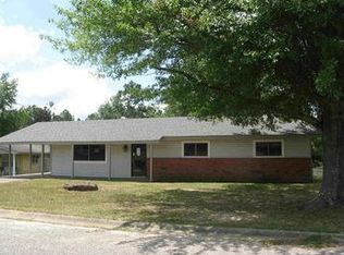 1216 Ridgewood Ln, Picayune, MS 39466