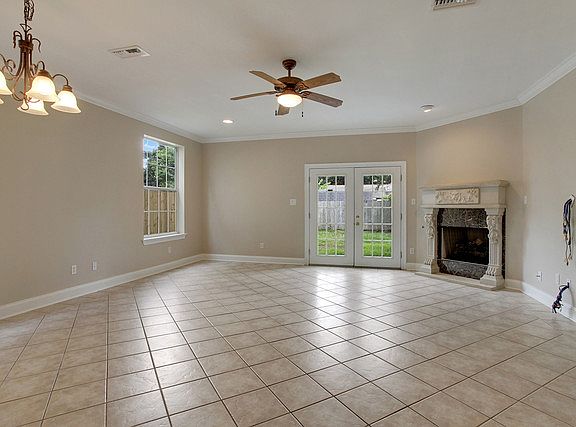 4th image of 4311 Norton St
