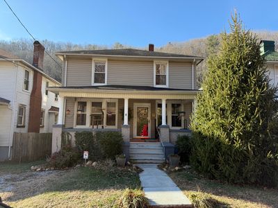 617 Roxbury St, Clifton Forge, VA, 24422