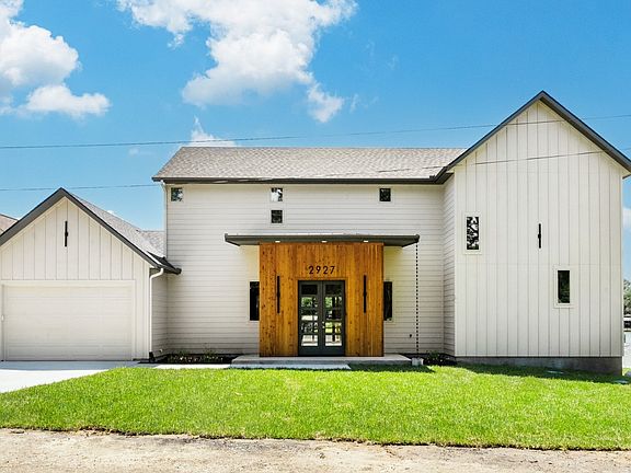 3rd image of 2927 County Road 1708