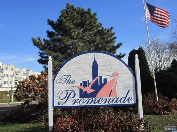 342 The Promenade #342, Edgewater, NJ 07020