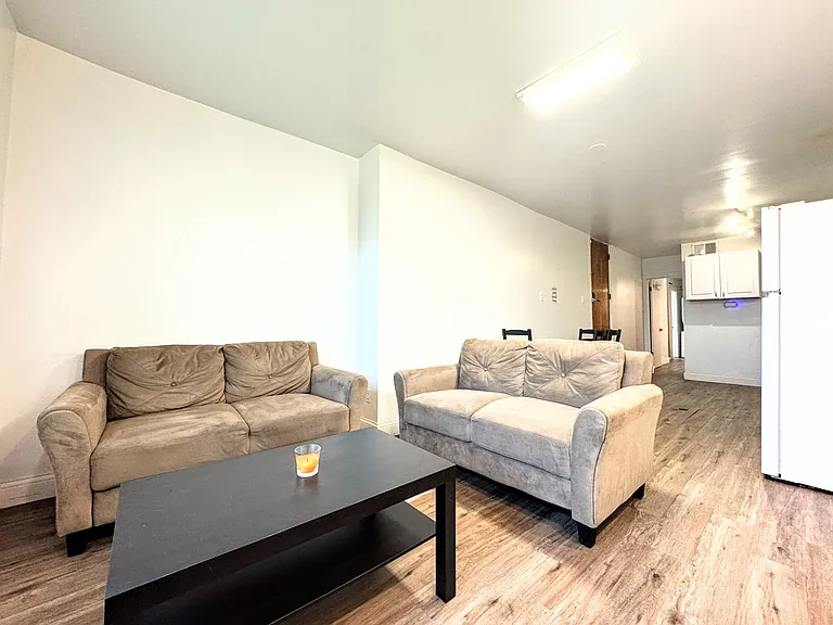 3948 W Congress Pkwy #G — Photo 5