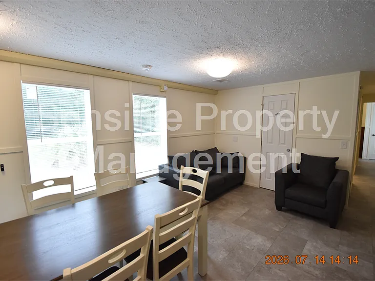 6560 W Avocado St — Photo 4