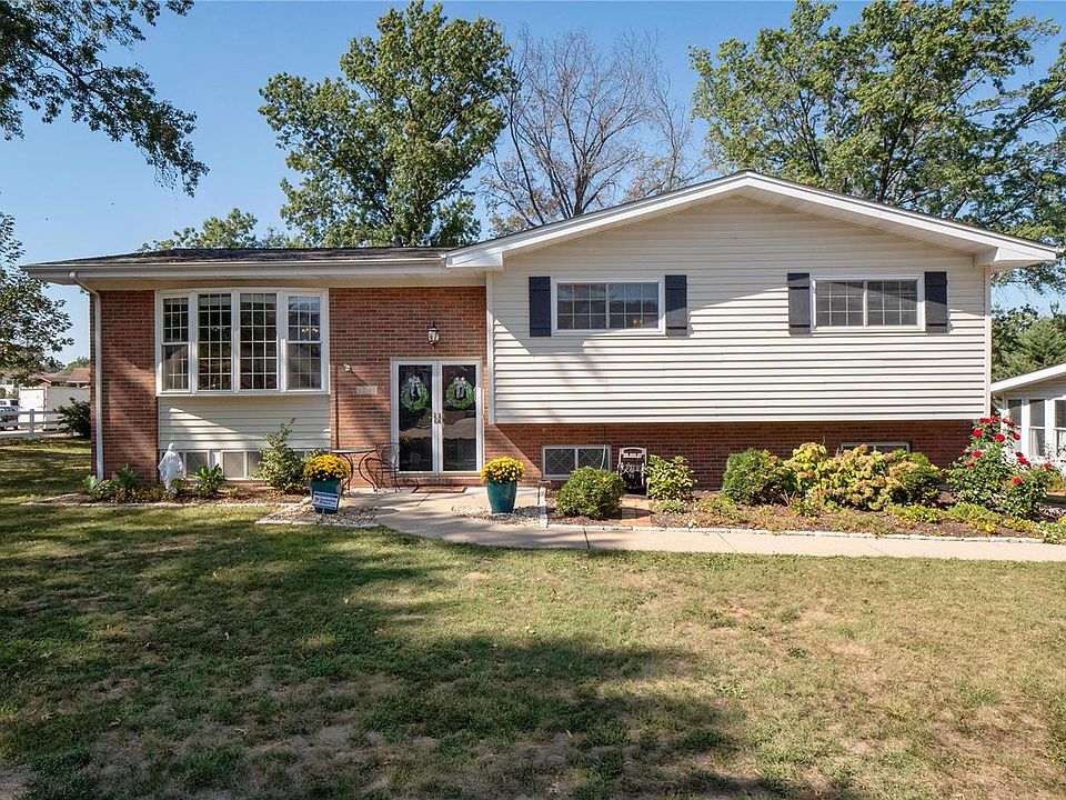 1st image of 9241 Cordoba Ln