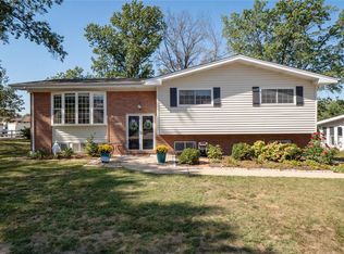 9241 Cordoba Ln, Saint Louis, MO