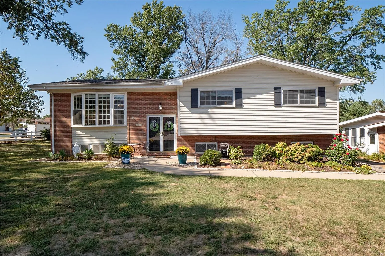 9241 Cordoba Ln photo 1