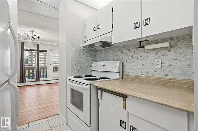 9918 101st St NW — Photo 16