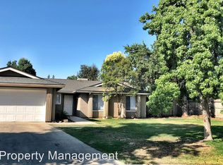 1715 E Mary Ave, Visalia, CA 93292