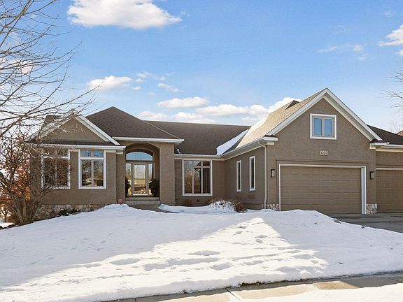 2nd image of 1207 Adrian Dr