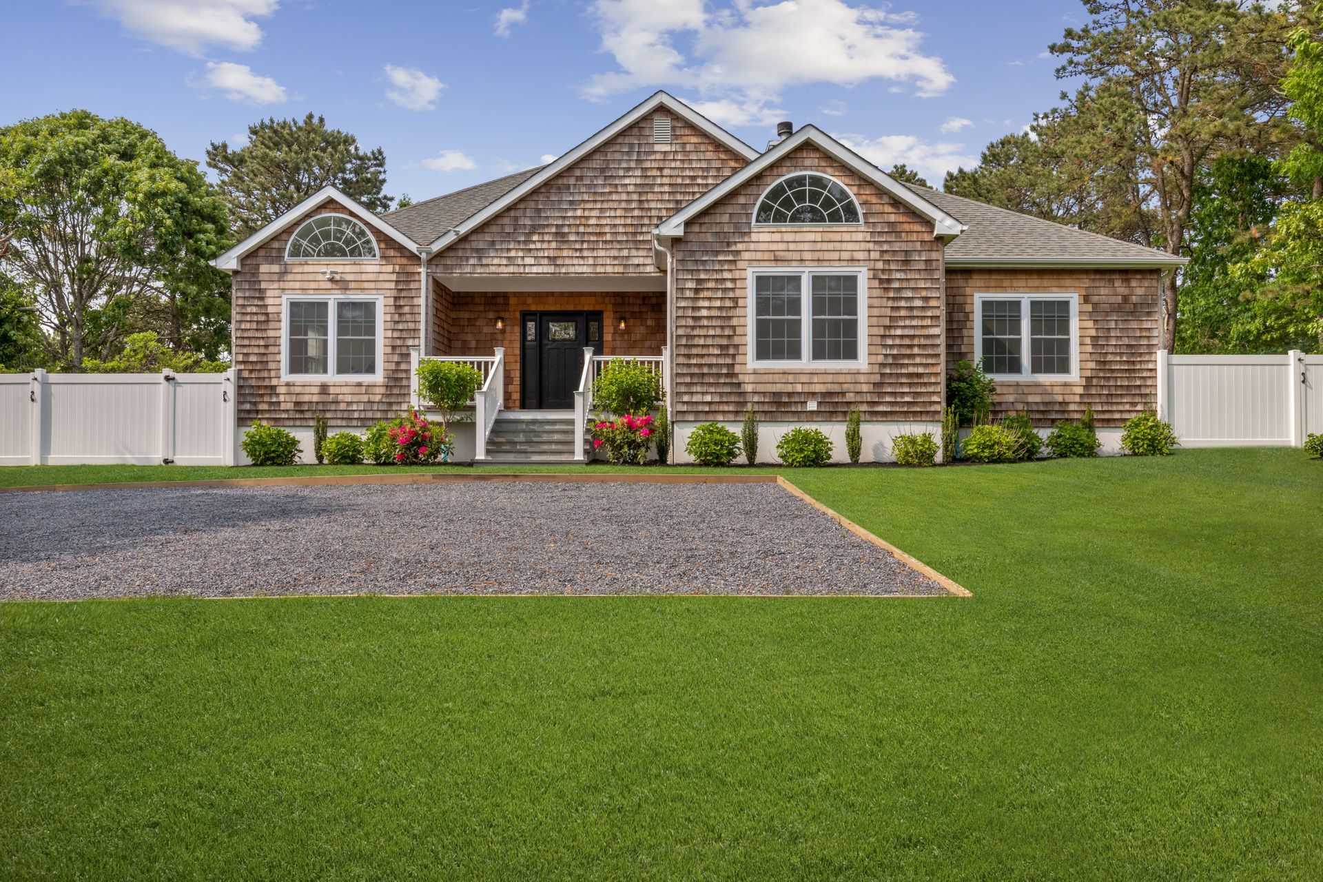 203 Shinnecock Hills Rd, Southampton, NY 11968 Out East