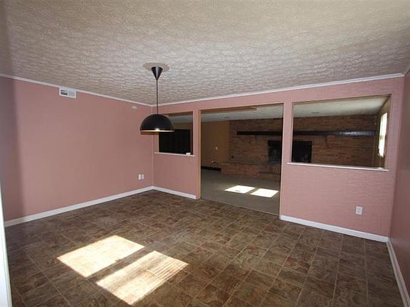 4th image of 11092 Corine Ave