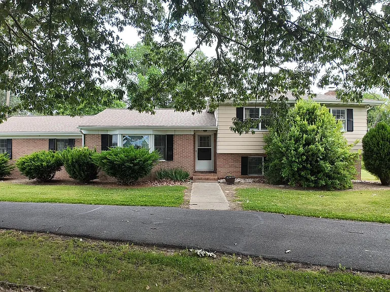 8936 Goldsborough Neck Rd — Photo 2