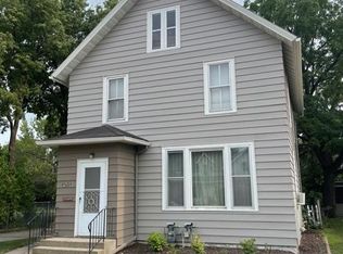 529 7th St NW #B, Faribault, MN 55021