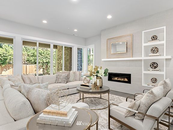 2nd image of 4640 SE 90th Avenue SE