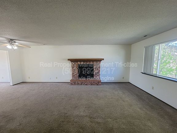 2nd image of 8831 W Entiat Ave