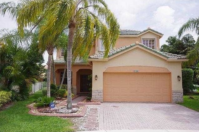 1st image of 4066 Palm Pl