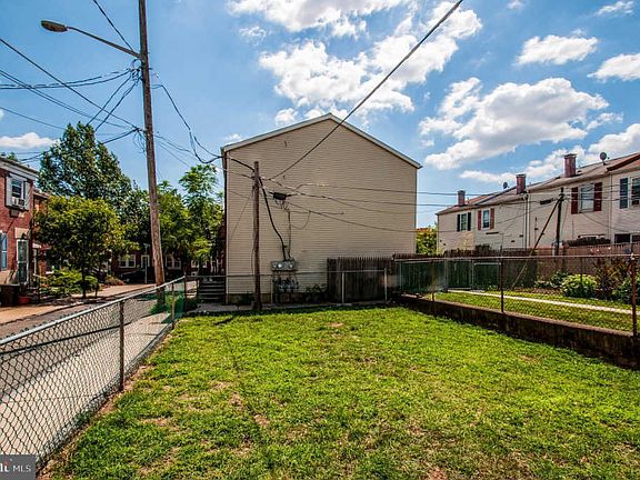 2nd image of 1310 N Walnut St