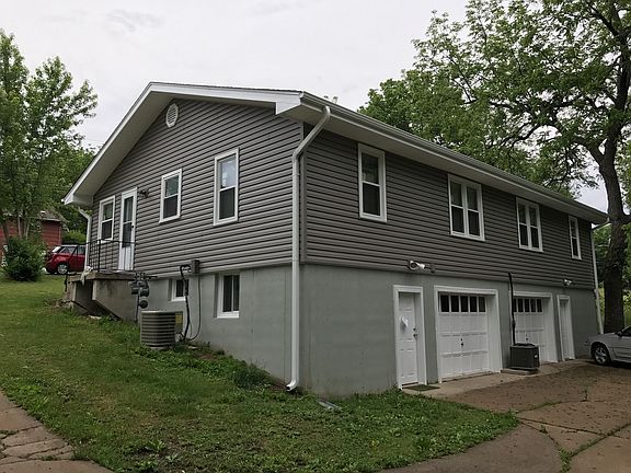 2nd image of 1413 W Waldo Ave