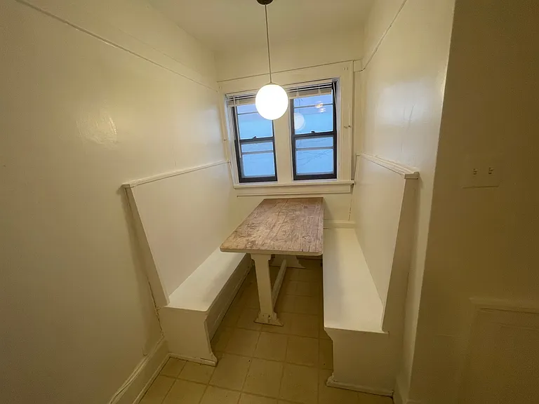 Royall Place — Photo 16