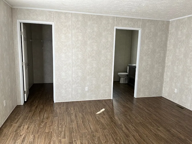 Valley Estates — Photo 16