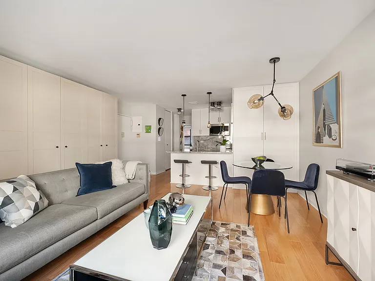146 Bank St #2B — Photo 2
