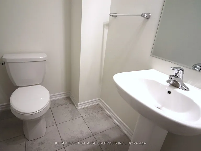 250 Lagerfeld Dr #16 — Photo 5