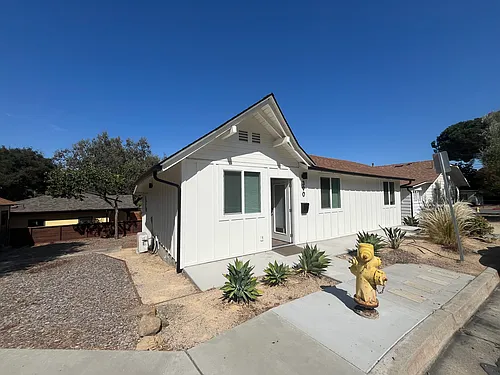 390 Hill St Photo 1