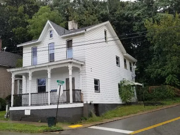 215 Harrison Ave, Greensburg, PA 15601
