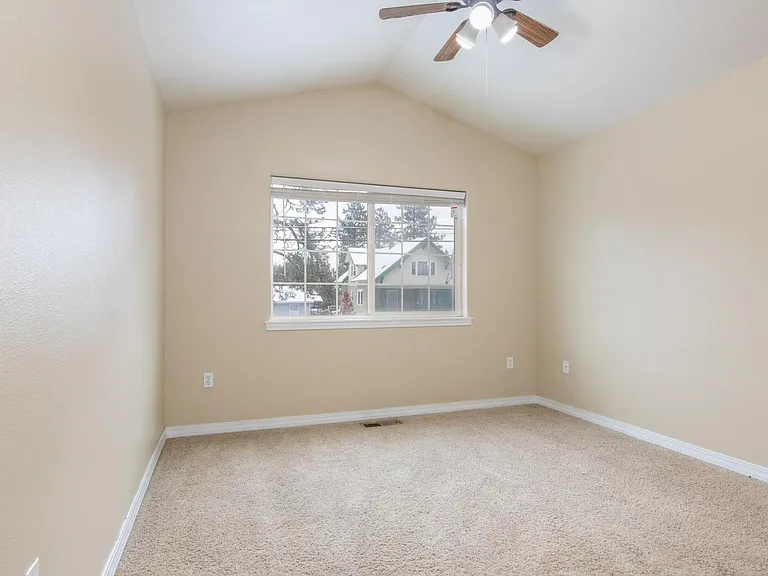 516 S Arthur St — Photo 15