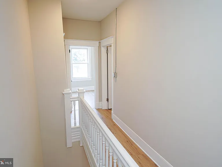 216 S Pennsylvania Ave — Photo 23