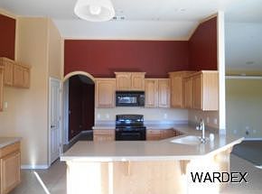 5th image of 3065 N Prescott St
