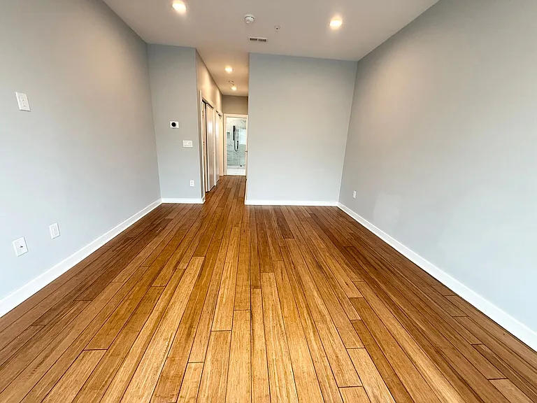 2923 Gerritt St — Photo 10