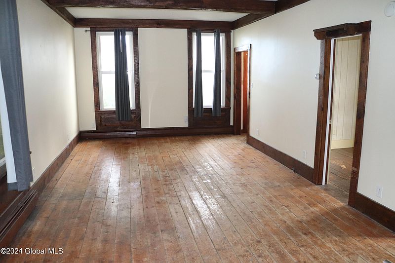 3rd image of 70 Jackson Avenue