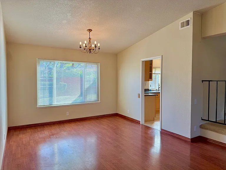 5007 Anaheim Loop — Photo 6