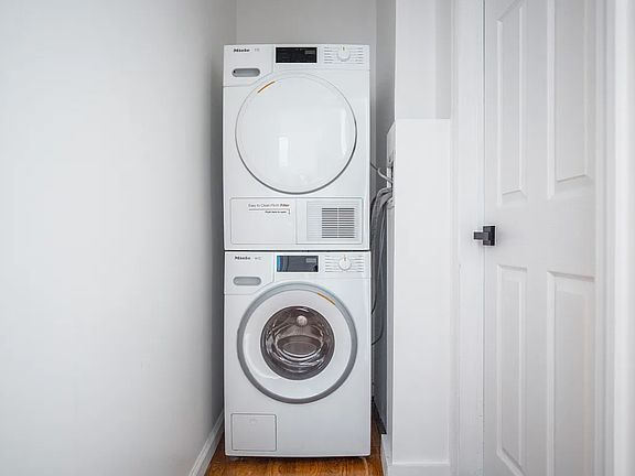 4th image of 110 Bedford St APT 4C