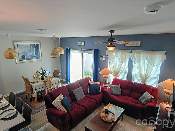 2nd image of 837 Gerard Bay Dr