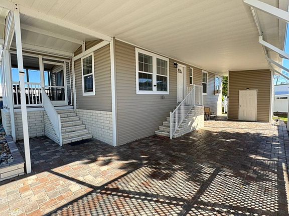 5th image of 1100 Curlew Rd #202