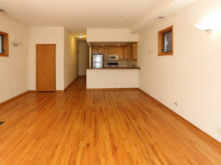 824 W Buckingham Pl #2C — Photo 9
