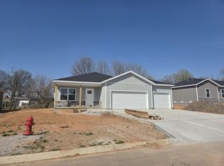 44 Whitley Ln, Monett, MO 65708