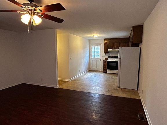 4th image of 137-139 Pisgah Dr