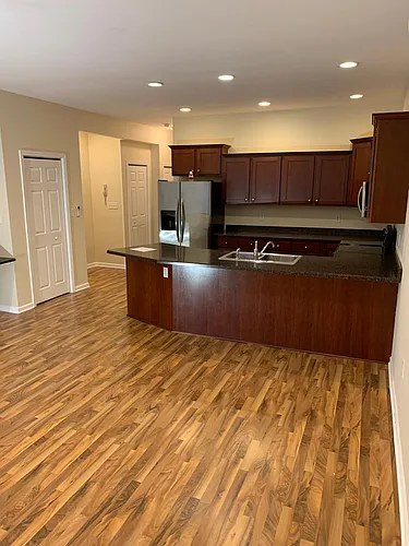 784 Washington Ave #1 Photo 1