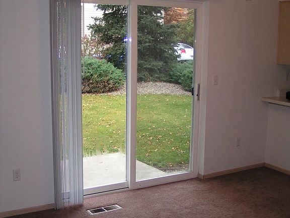 2nd image of 586 Van Wey Cir