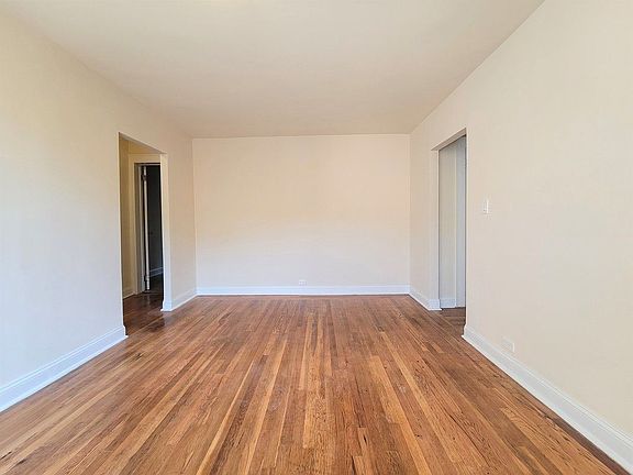 4th image of 4601 Skillman Ave #B31
