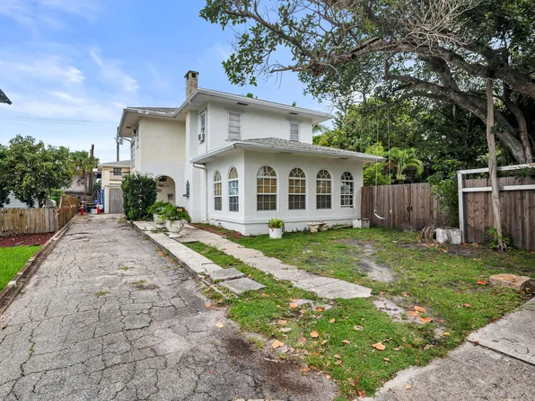 821 Omar Road, West Palm Beach, FL 33405