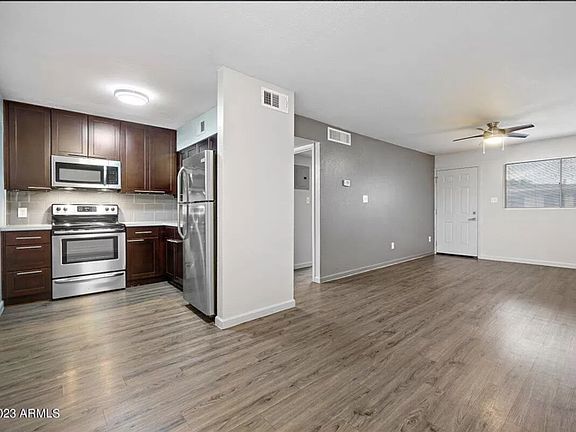 3rd image of 2326 E Pinchot Ave APT 3