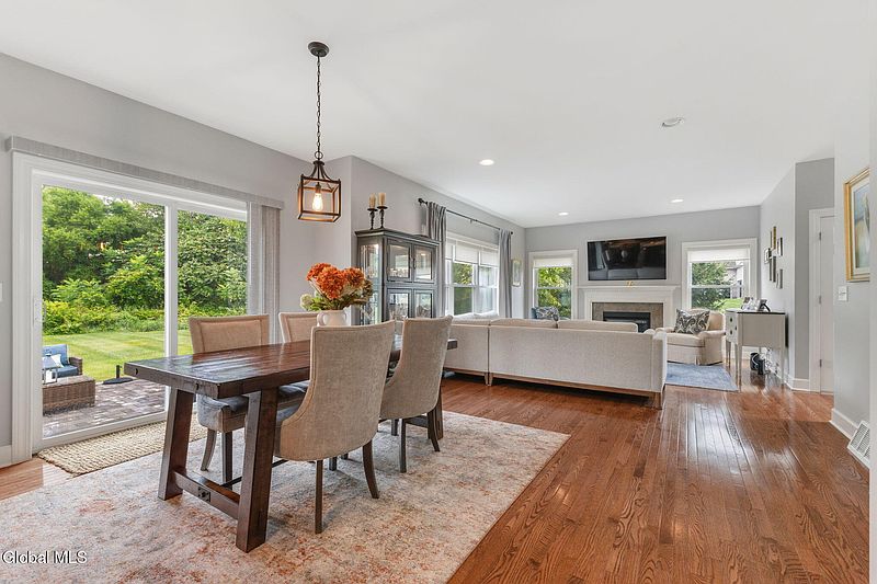 5th image of 301 Millingstone Way