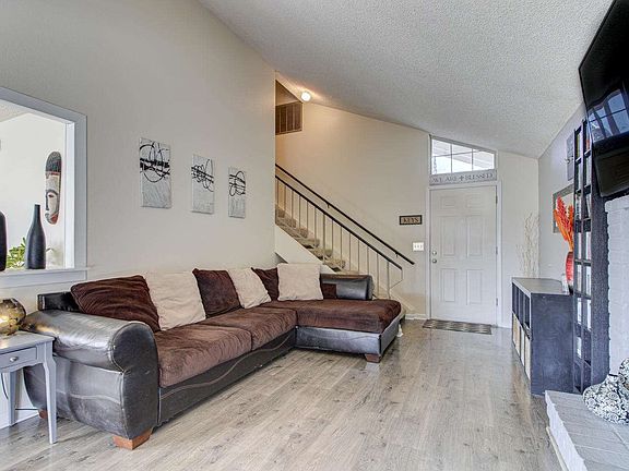 4th image of 6680 Canoe Hill Dr