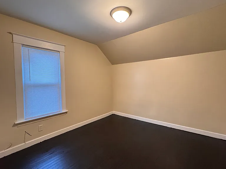 Upper bedroom 3