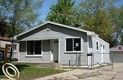 1st image of 134 W Tennyson Ave
