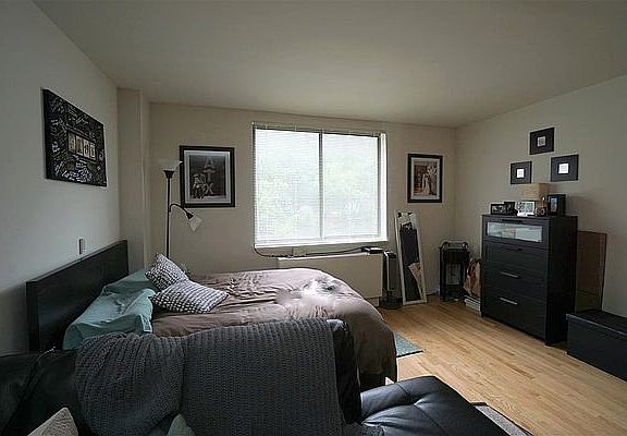 2nd image of 312 E 85th St APT 4B